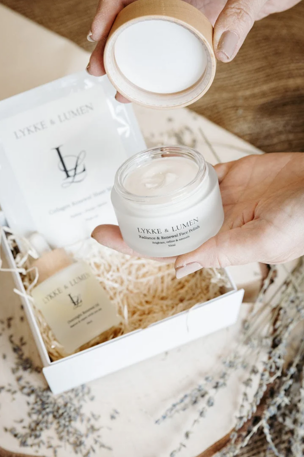 Radiance & Renewal Face Polish 50ml
